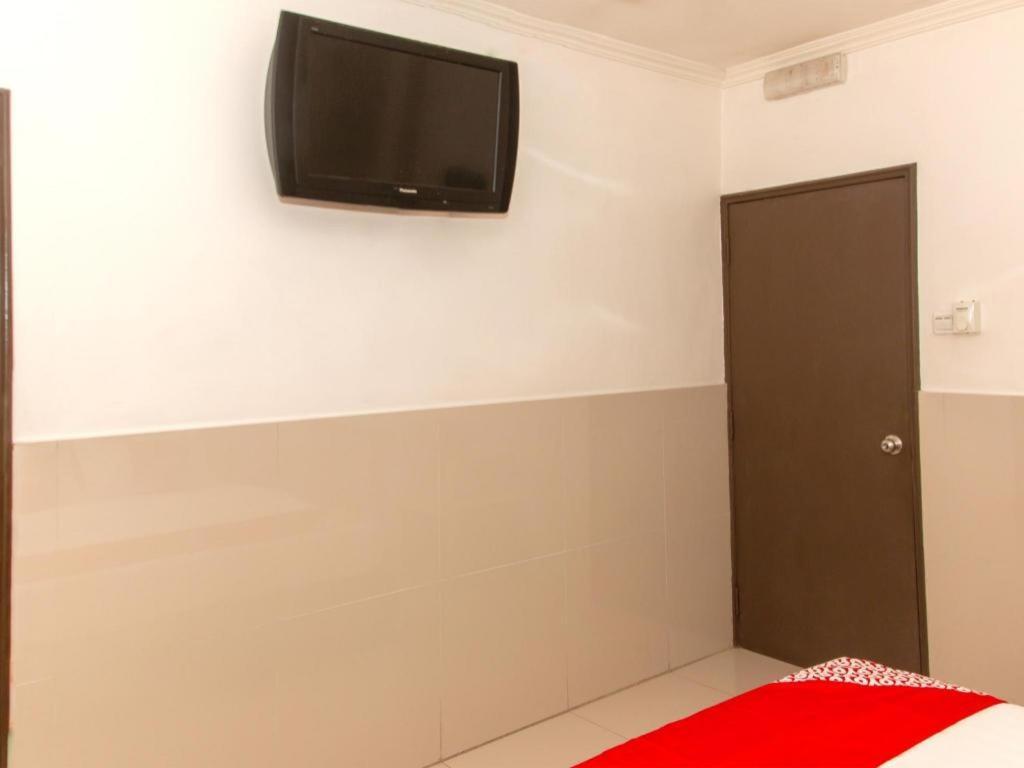 Oyo 89851 Leila Hotel SDK Dış mekan fotoğraf