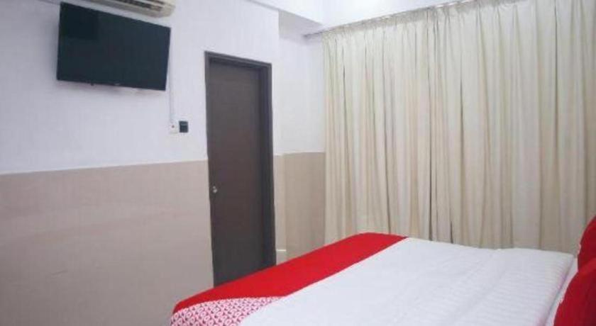 Oyo 89851 Leila Hotel SDK Dış mekan fotoğraf