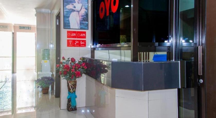 Oyo 89851 Leila Hotel SDK Dış mekan fotoğraf