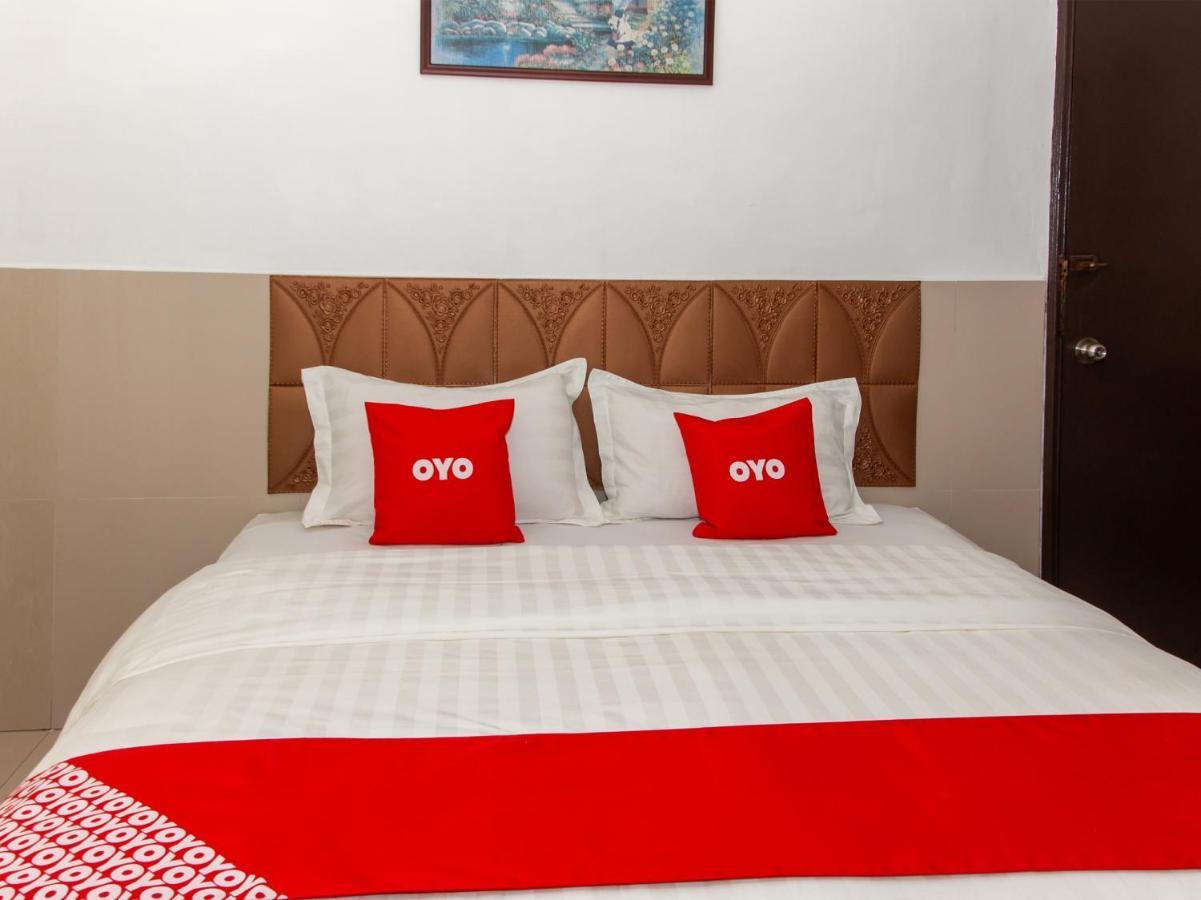 Oyo 89851 Leila Hotel SDK Dış mekan fotoğraf