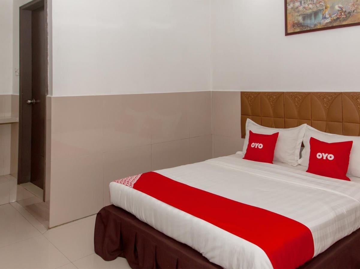 Oyo 89851 Leila Hotel SDK Dış mekan fotoğraf