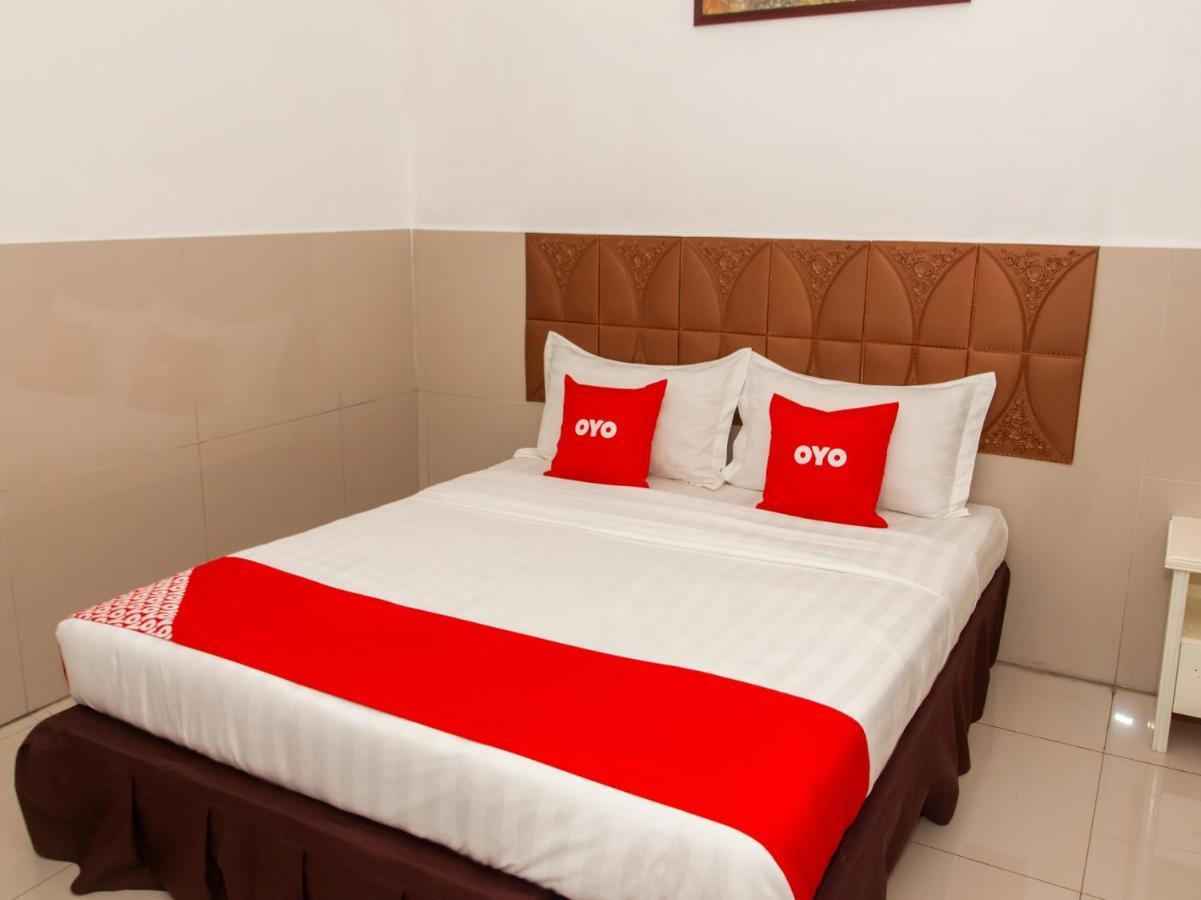 Oyo 89851 Leila Hotel SDK Dış mekan fotoğraf