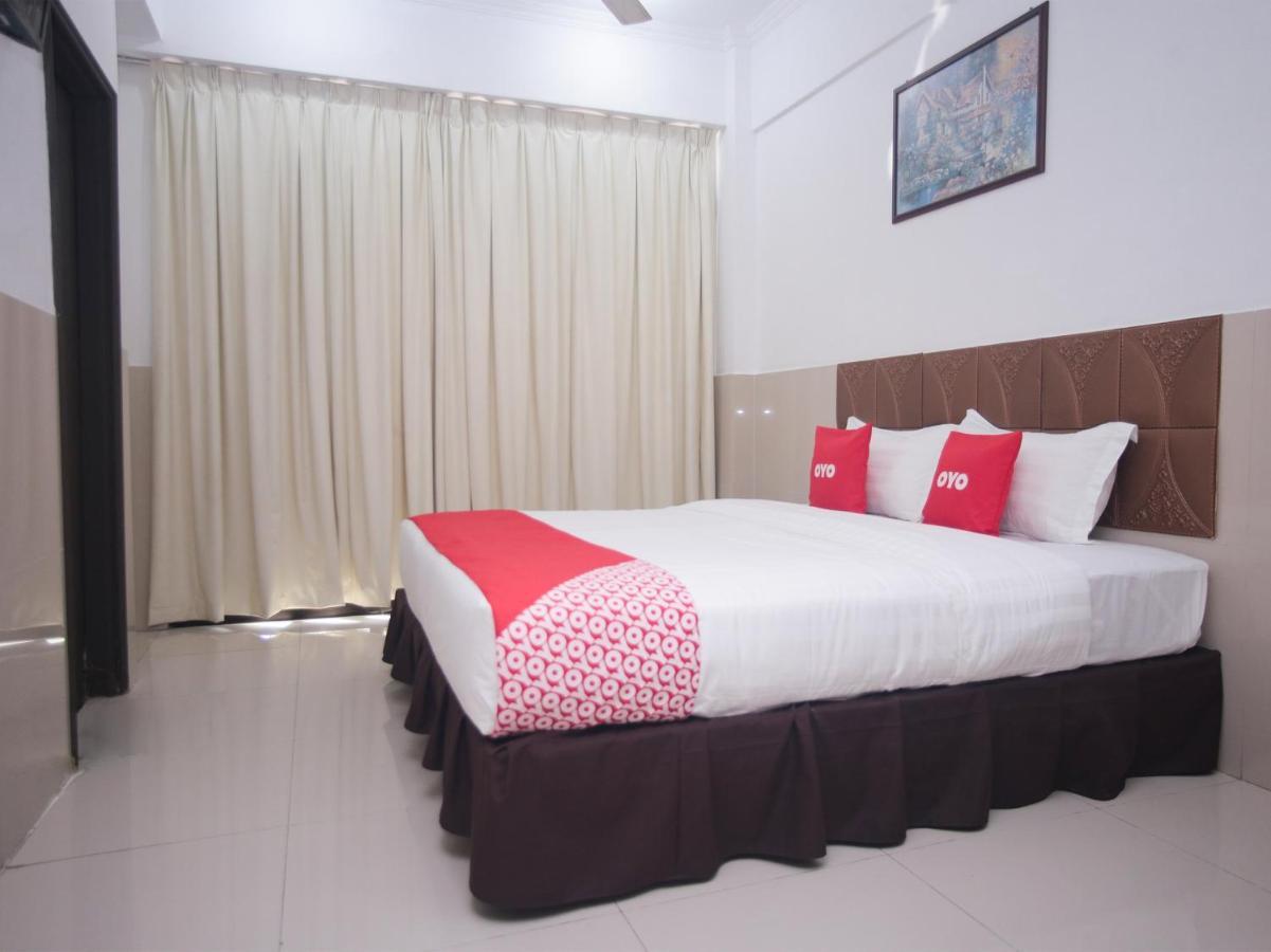 Oyo 89851 Leila Hotel SDK Dış mekan fotoğraf