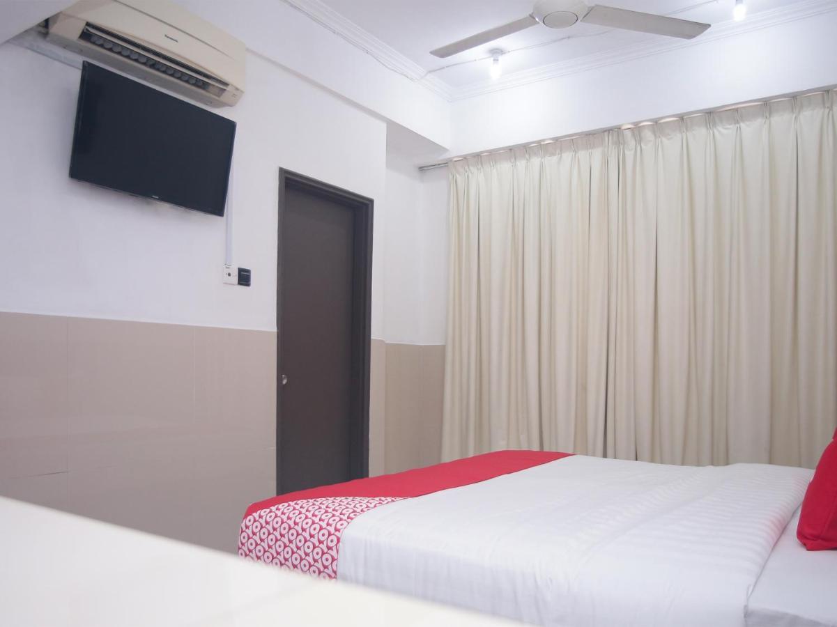 Oyo 89851 Leila Hotel SDK Dış mekan fotoğraf